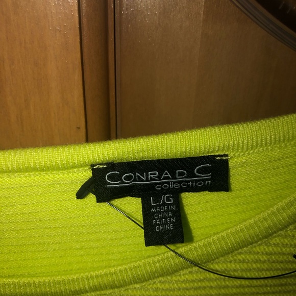 NWOT Sweater - Picture 3 of 4